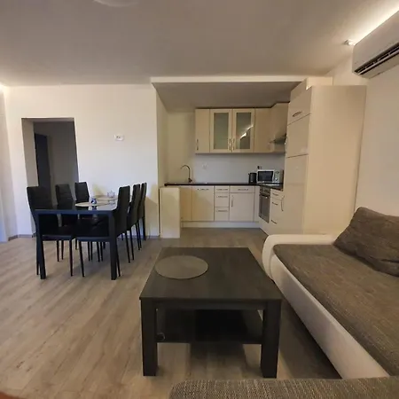 Apartment Bitunjac Gornji Karin
